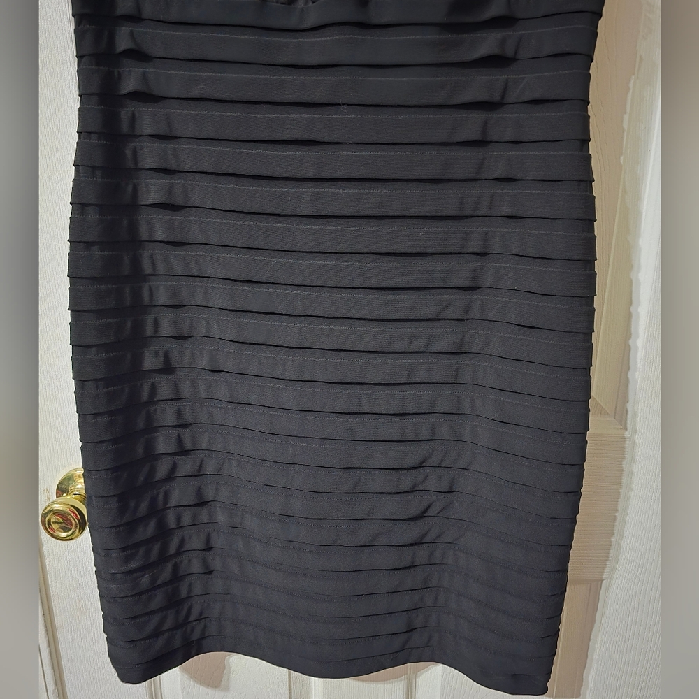 Adrianna Papell Beaded Bandage Sheath Dress, Deep Mesh V-Neck, Stretchy, EUC! - Picture 2 of 12